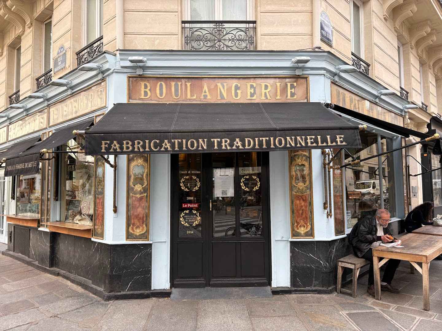 Du Pain et des Idees Paris Review: Is the Hype Around This Bakery Real?